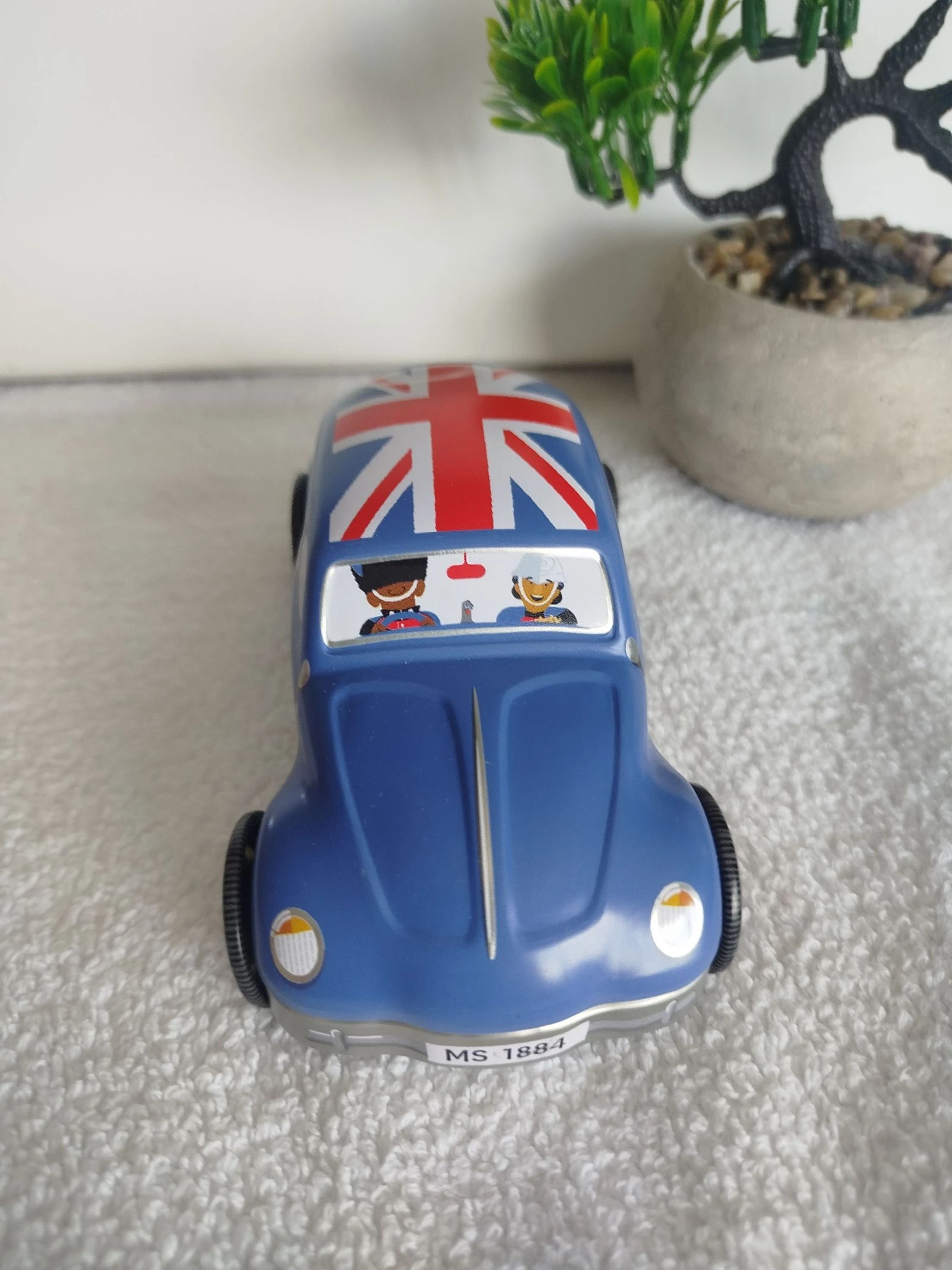 Caja metálica Volkswagen Reino Unido – photo 3